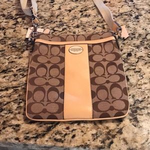 Crossbody purse